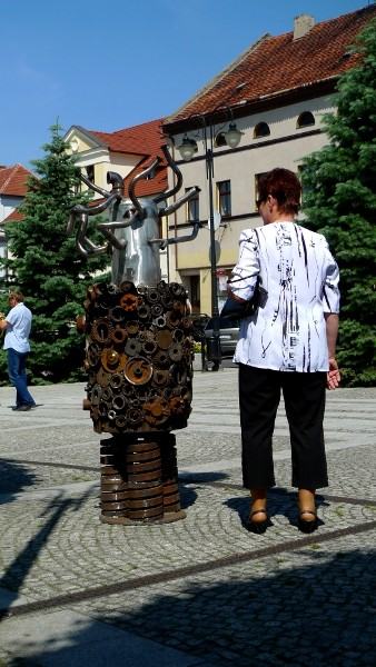 plener rzeźbiarski w Pleszewie