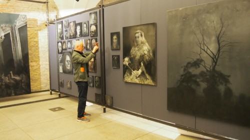 41707847.jpg P. Baśnik, "Postmortem - obraz jako relikt osobowej świadomości'