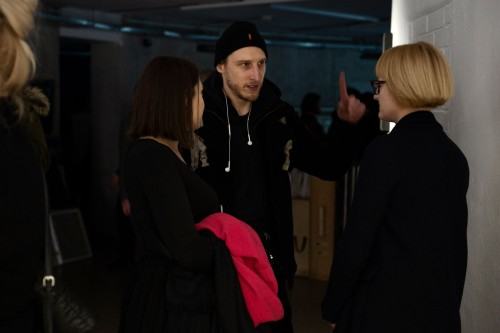 61672808.jpg Wernisaż wystawy Wojciecha Pukocza "Więcej niż 1000 słów" (22.11.2019), fot. Małgorzata Kujda, © Muzeum Współczesne Wrocław, 2019.
