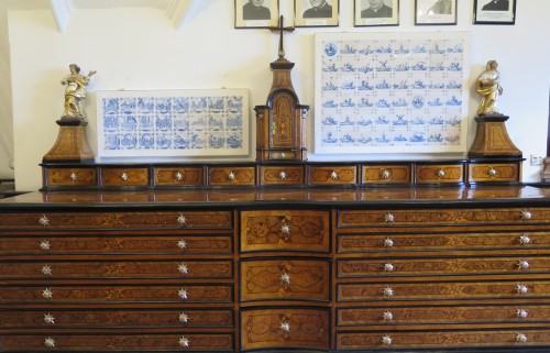 Magdalena Skarżyńska, ASP Warszawa, Zespół fliz holenderskich, 1720 – 1730 r. Transfer z płytkami ukazującymi sceny pejzażowe. Stan zachowania po konserwacji i restauracji. Fot. Roman Stasiuk