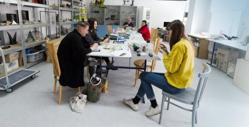 64394139.jpg Pracownia Podstaw Szkła Artystycznego