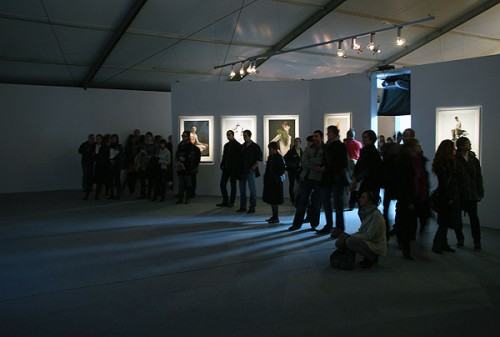 Fashion Invasion. Współczesna moda i fotografia z Polski