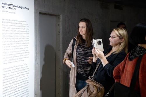 70736489.jpg Wernisaż wystawy Wojciecha Pukocza "Więcej niż 1000 słów" (22.11.2019), fot. Małgorzata Kujda, © Muzeum Współczesne Wrocław, 2019.