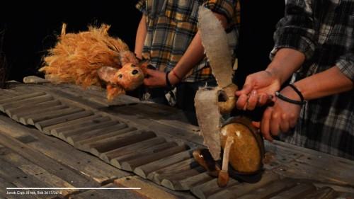 88774134.jpg Marta Guśniowska "Smacznego proszę wilka"  reż. Katarzyna Hora (AST), scenografia J. Głąb (ASP)