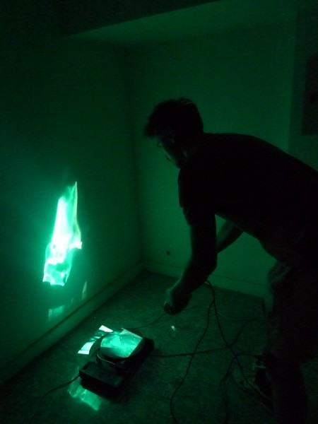 na rzeźbie przeglądano