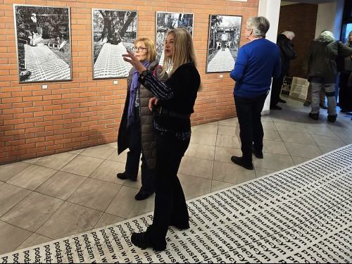 Małgorzata Kazimierczak, GDZIE JEST TO MIEJSCE? Relacja Małgorzata Kazimierczak, GDZIE JEST TO MIEJSCE? Relacja