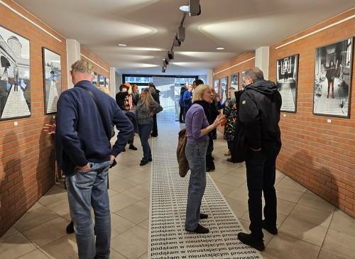 Małgorzata Kazimierczak, GDZIE JEST TO MIEJSCE? Relacja Małgorzata Kazimierczak, GDZIE JEST TO MIEJSCE? Relacja