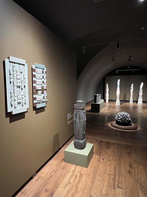 Brak słów  - wystawa ceramiki