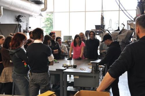 Warsztaty repuserskie dla uczniów z wrocławskiego Liceum Sztuk Plastycznych Warsztaty repuserskie dla uczniów z wrocławskiego Liceum Sztuk Plastycznych