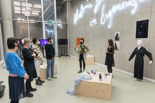 LeftRight-Hand LeftRight-Hand