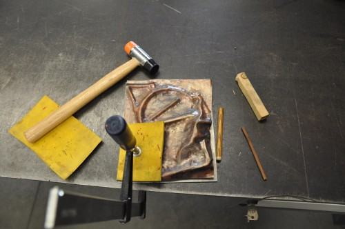 Warsztaty repuserskie dla uczniów z wrocławskiego Liceum Sztuk Plastycznych Warsztaty repuserskie dla uczniów z wrocławskiego Liceum Sztuk Plastycznych