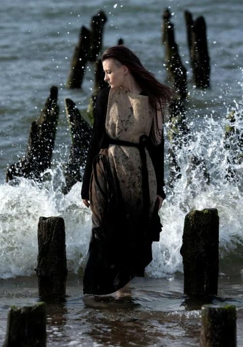 A_Z ja - ubiór jako nośnik tradycji, komunikat wizualny i wyraz twórczej ekspresji A_Z ja - ubiór jako nośnik tradycji, komunikat wizualny i wyraz twórczej ekspresji