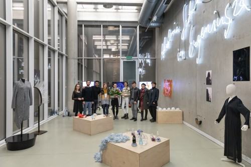 LeftRight-Hand LeftRight-Hand