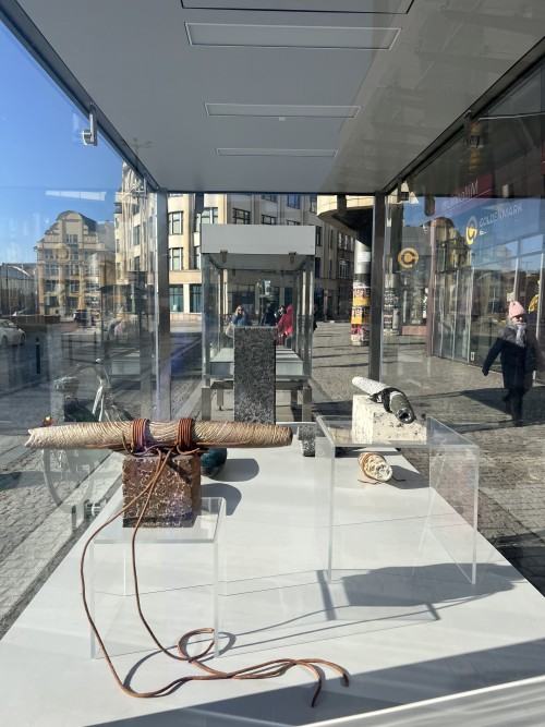 RAZEM - Wydział Ceramiki i Szkła - prezentacja Wydziału Ceramiki i Szkła w gablotach RAZEM - Wydział Ceramiki i Szkła - prezentacja Wydziału Ceramiki i Szkła w gablotach