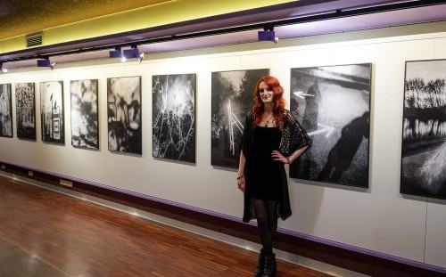 Między cieniem a czułością