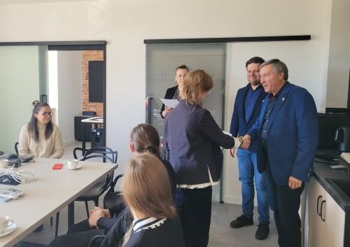 Malarska aranżacja wnętrza Poradni Stomatologii Dziecięcej Malarska aranżacja wnętrza Poradni Stomatologii Dziecięcej