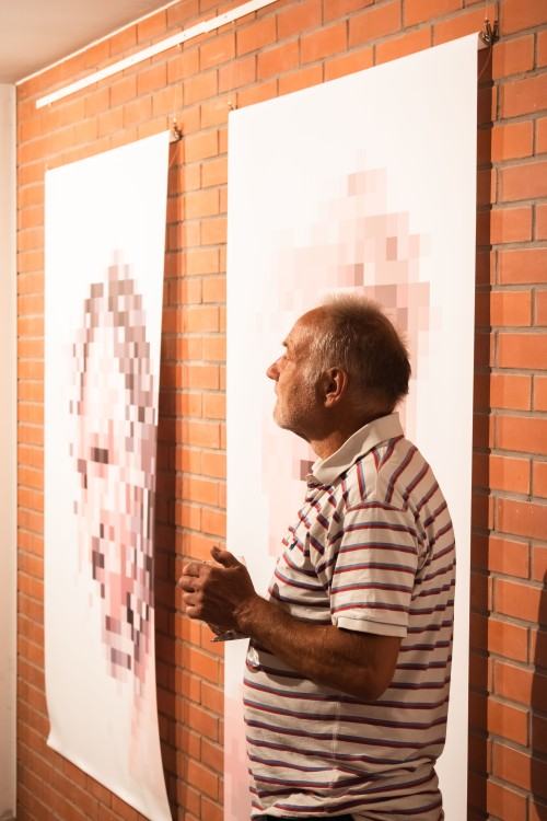 Otwarcie wystawy fotografii inscenizowanej pt. "Dwie drogi" Ewy Martyniszyn i Aliny Kindiak Otwarcie wystawy fotografii inscenizowanej pt. "Dwie drogi" Ewy Martyniszyn i Aliny Kindiak