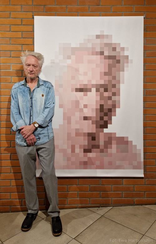 Otwarcie wystawy fotografii inscenizowanej pt. "Dwie drogi" Ewy Martyniszyn i Aliny Kindiak Otwarcie wystawy fotografii inscenizowanej pt. "Dwie drogi" Ewy Martyniszyn i Aliny Kindiak