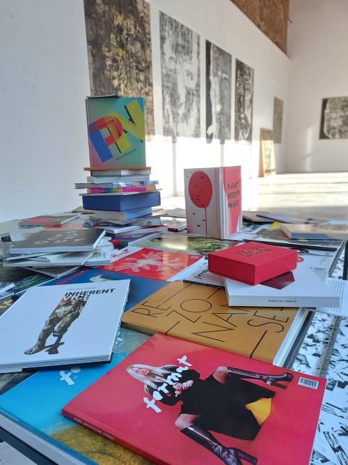 Notes from the present vol. 2 Notes from the present vol. 2