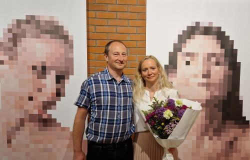 Otwarcie wystawy fotografii inscenizowanej pt. "Dwie drogi" Ewy Martyniszyn i Aliny Kindiak Otwarcie wystawy fotografii inscenizowanej pt. "Dwie drogi" Ewy Martyniszyn i Aliny Kindiak