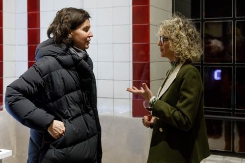 Response of the body under different social structures , Dilay Kocogullari