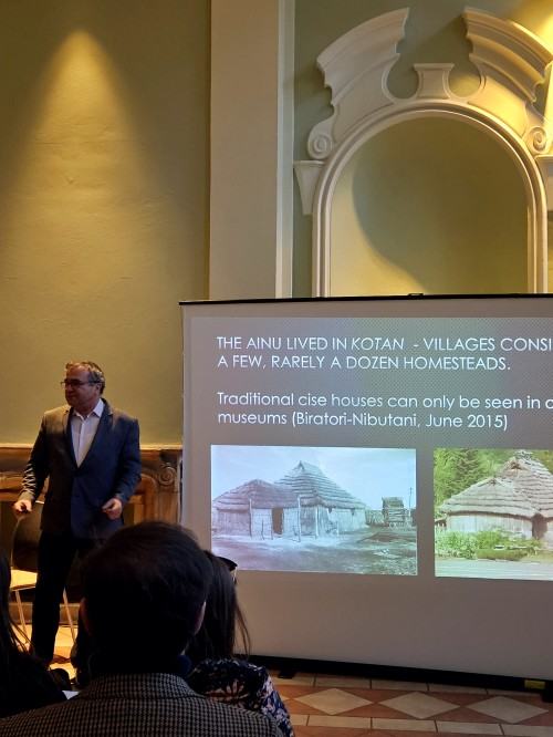 Sympozjum W cieniu. Podróże Bronisława Piłsudskiego, zdj. Anna Kołodziejczyk, ASP Wrocław Sympozjum W cieniu. Podróże Bronisława Piłsudskiego, zdj. Anna Kołodziejczyk, ASP Wrocław