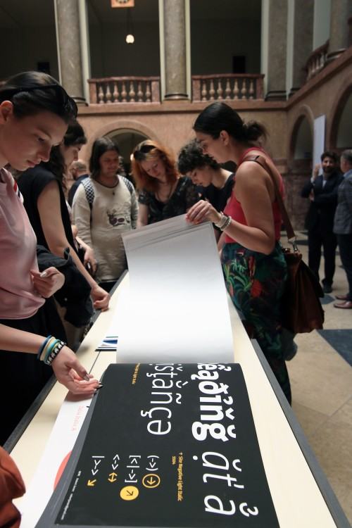 Fotorelacja z wystawy Type&roll. Skrojone na miarę