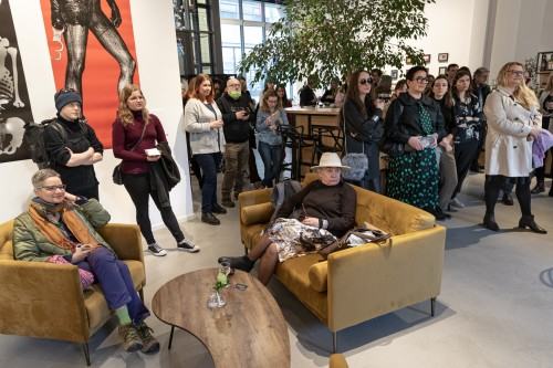 Wesoła ale nie za bardzo_wernisaż_Sztuka na miejscu