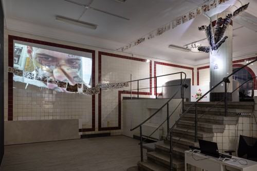 Niko Baisera / ⁓*﹡Wszystkie moje łzy najsłodsze ciepłych ladacznic dłonie ocierają﹡*⁓