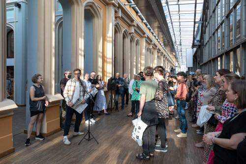 Widok wystawy WORLD(S)