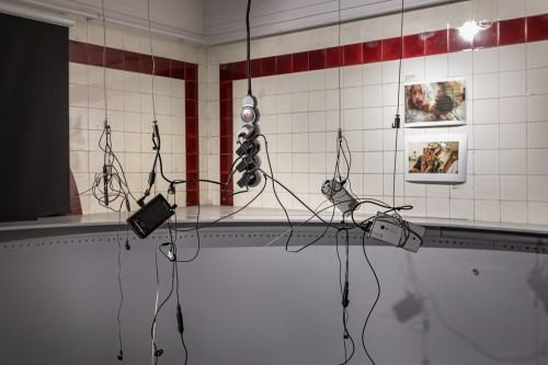 Niko Baisera / ⁓*﹡Wszystkie moje łzy najsłodsze ciepłych ladacznic dłonie ocierają﹡*⁓