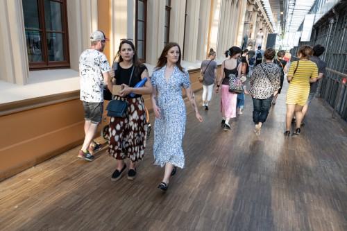 Widok wystawy WORLD(S)