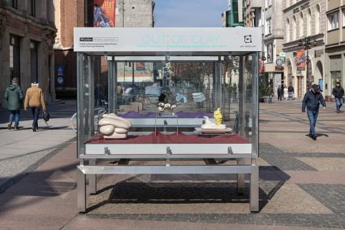 Weronika Lucińska i Joanna Opalska-Brzecka - Out of clay