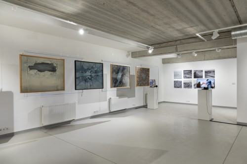 Konrad Jarodzki - Happy The End