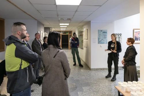 Lila Leń, Joanna Turek: PO …..... MIĘDZY