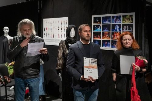 Najlepsze Dyplomy Scenografii