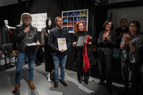 Najlepsze Dyplomy Scenografii