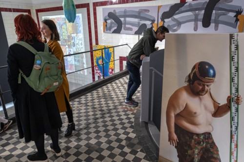 Wernisaż wystawy PJ Forever, Galeria Exit, 8. Festiwal Malarstwa, 2023, zdj. Michał Pietrzak