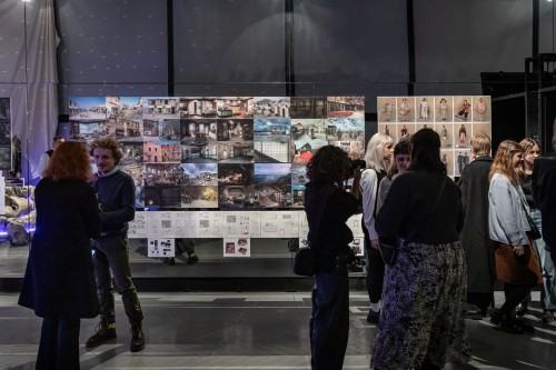 Najlepsze Dyplomy Scenografii