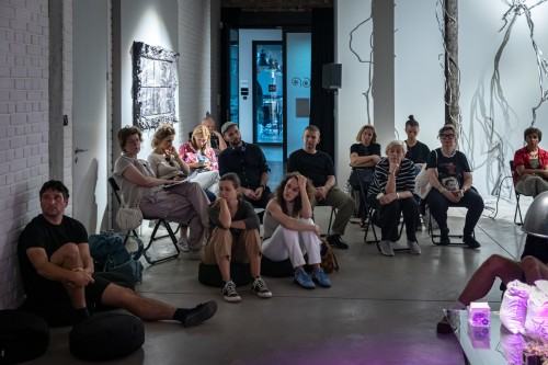 Ogród wojenny_oprowadzanie kuratorskie