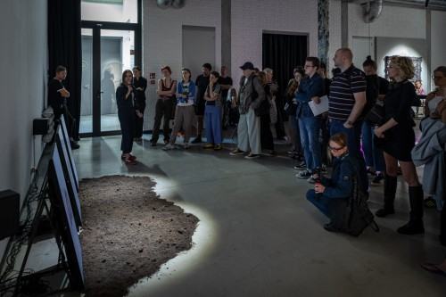 Ogród wojenny_oprowadzanie kuratorskie