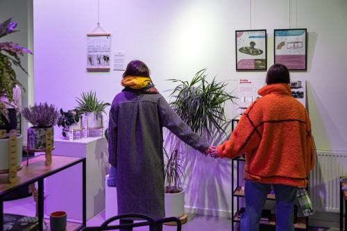 Love + Time: międzynarodowa wystawa grupowa