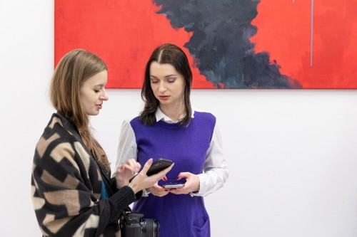 Otwarcie zbiorowej wystawy malarstwa studentów z Pracowni 205 Otwarcie zbiorowej wystawy malarstwa studentów z Pracowni 205