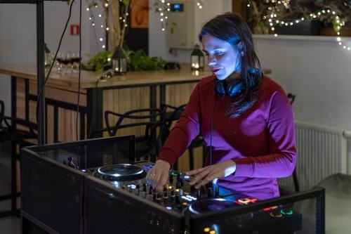 Love + Time: międzynarodowa wystawa grupowa