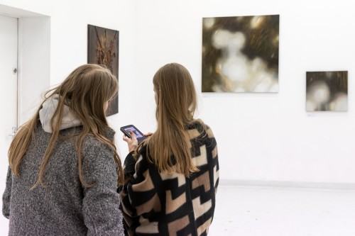 Otwarcie zbiorowej wystawy malarstwa studentów z Pracowni 205 Otwarcie zbiorowej wystawy malarstwa studentów z Pracowni 205