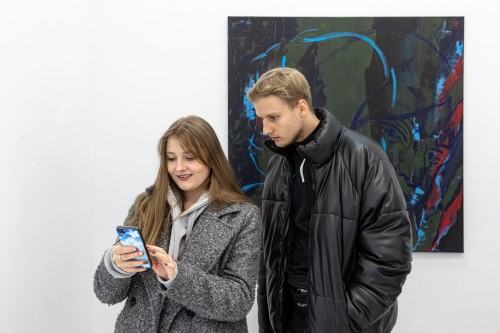 Otwarcie zbiorowej wystawy malarstwa studentów z Pracowni 205 Otwarcie zbiorowej wystawy malarstwa studentów z Pracowni 205