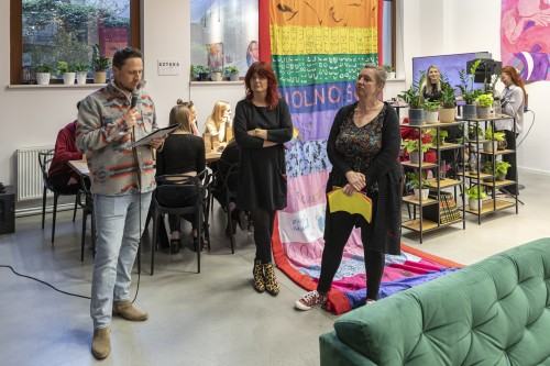 Równość_Różność_Sztuka na miejscu