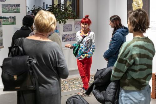 Wernisażu wystawy Emphatic Design vol. 4 w galerii Sztuka na miejscu, fot. Michał Pietrzak