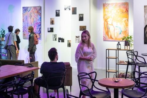 Kalina Radomska, Senne obecności