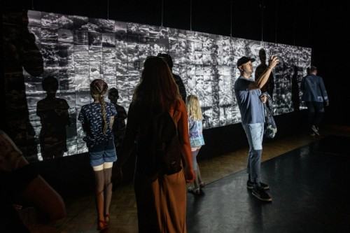 Finisaż wystawy doktorskiej Michała Pietrzaka pt. Granice czasu. Między zapisem fotograficznym a filmowym Finisaż wystawy doktorskiej Michała Pietrzaka pt. Granice czasu. Między zapisem fotograficznym a filmowym